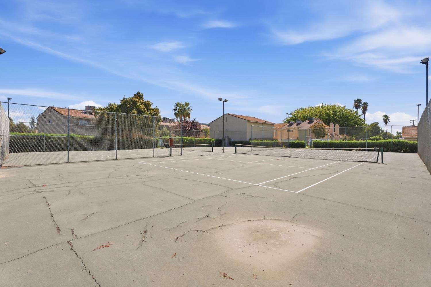 1250 E Shaw Ave #256, Fresno, CA 93710