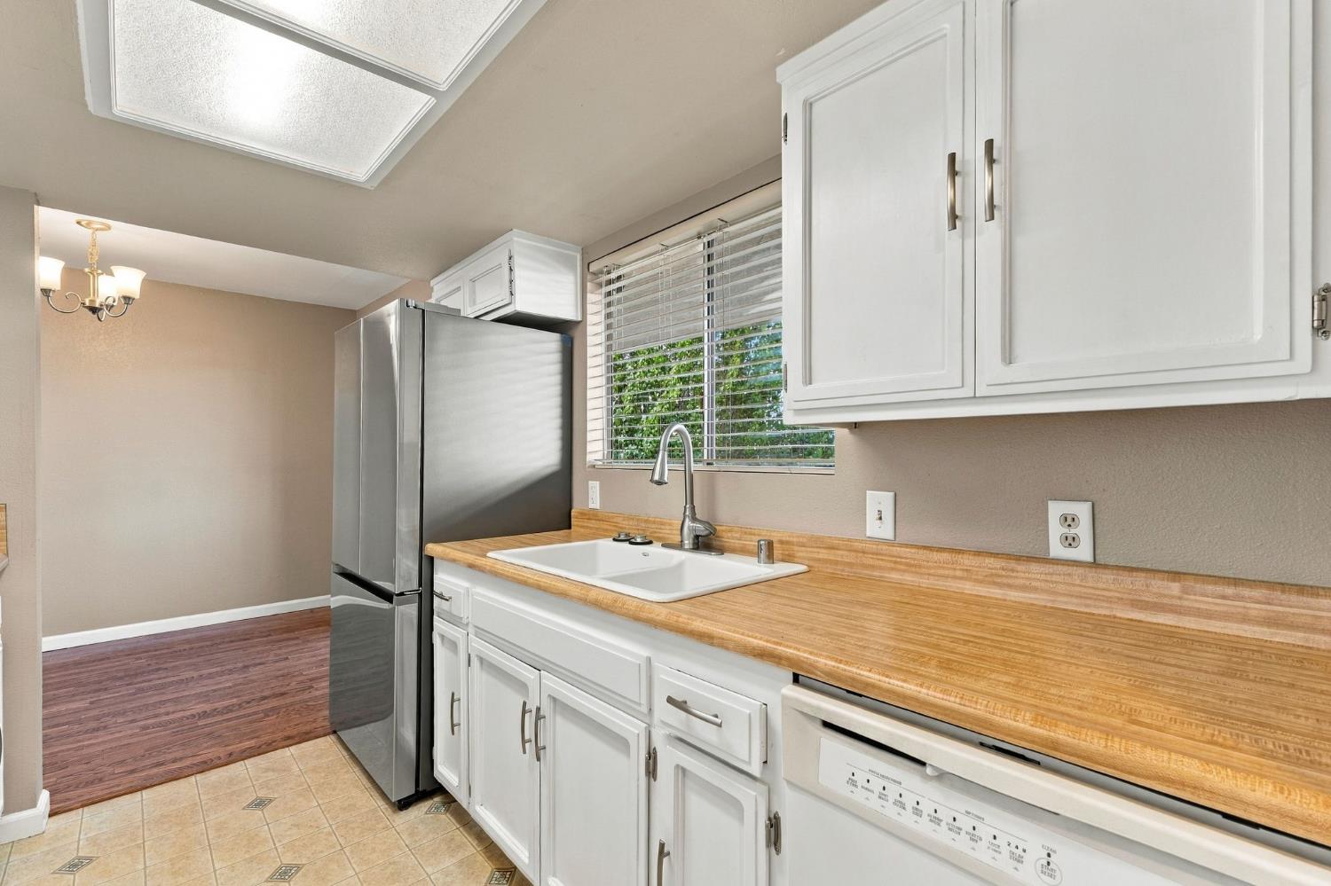 1250 E Shaw Ave #256, Fresno, CA 93710