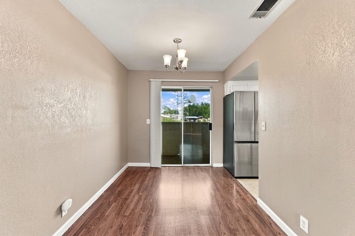 1250 E Shaw Ave #256, Fresno, CA 93710