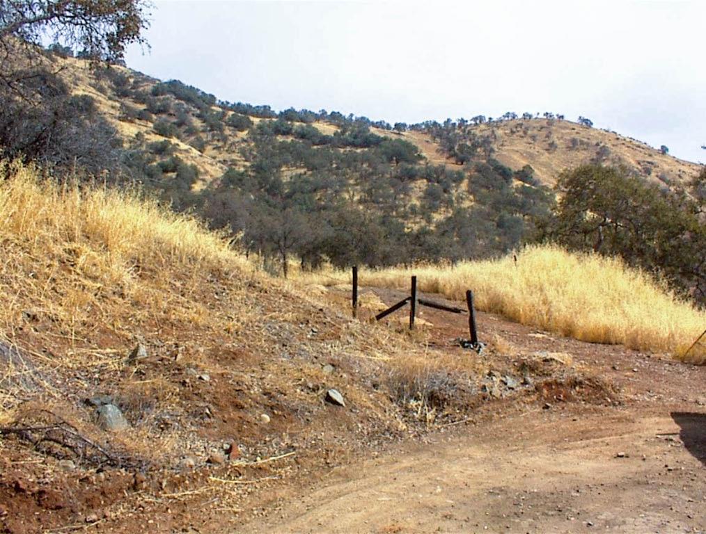 38 Recter Ln, Yokuts Valley, CA 93675
