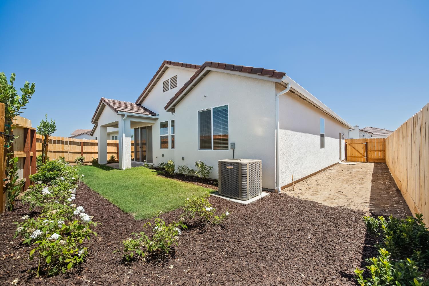 4179 N Tisha Ave, Fresno, CA 93723