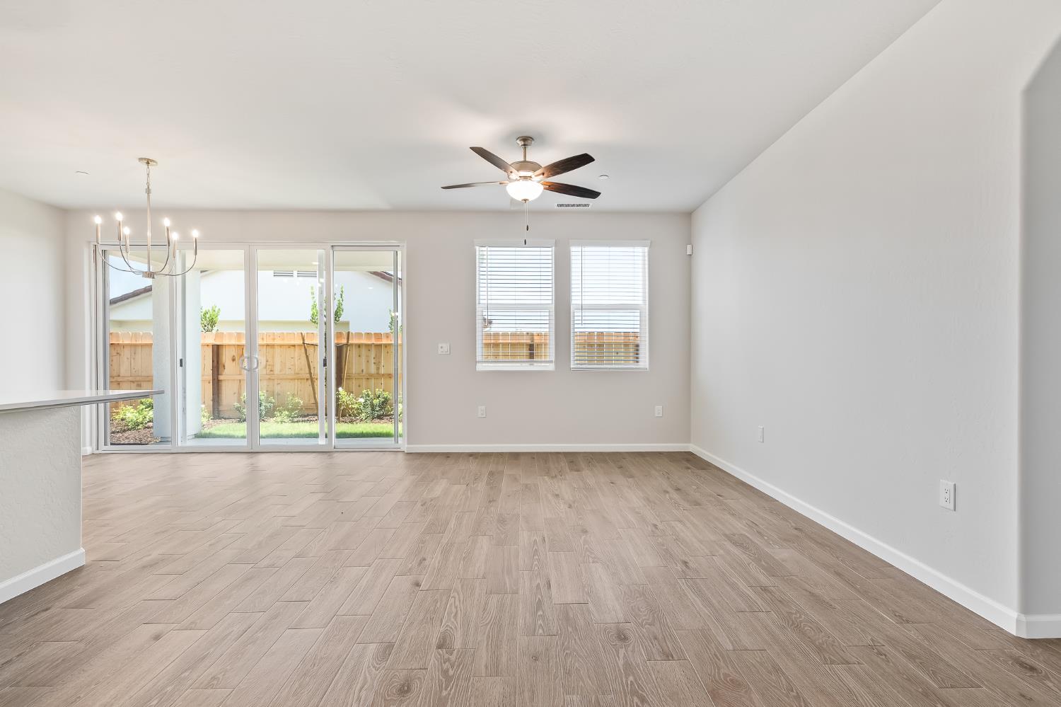 7379 W Hadley Ave, Fresno, CA 93723