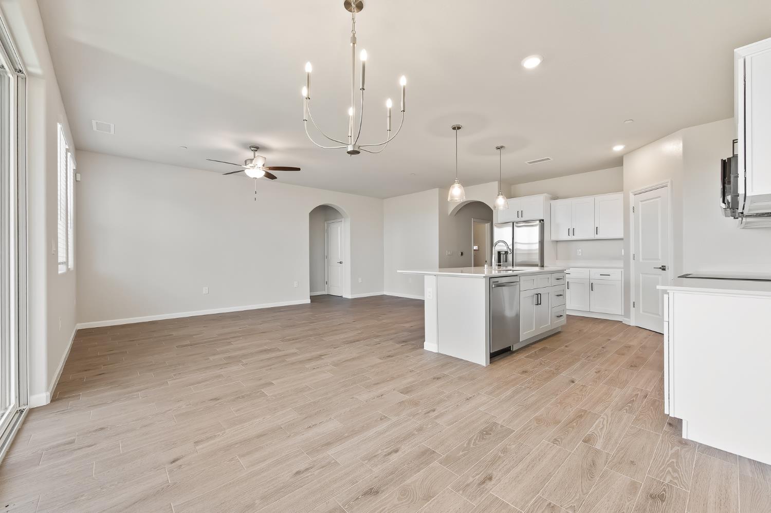 7379 W Hadley Ave, Fresno, CA 93723