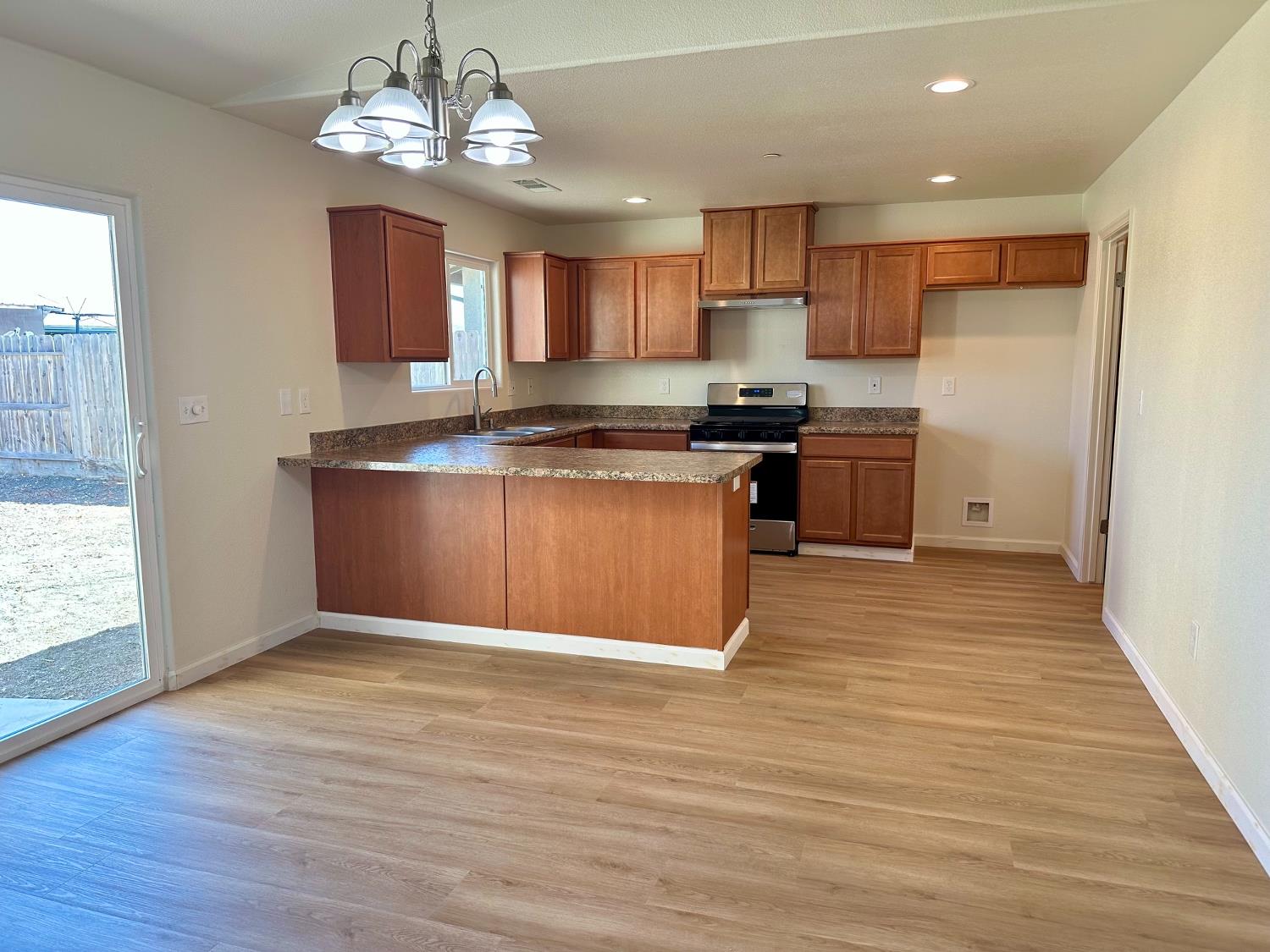 337 Eppler, Firebaugh, CA 93622