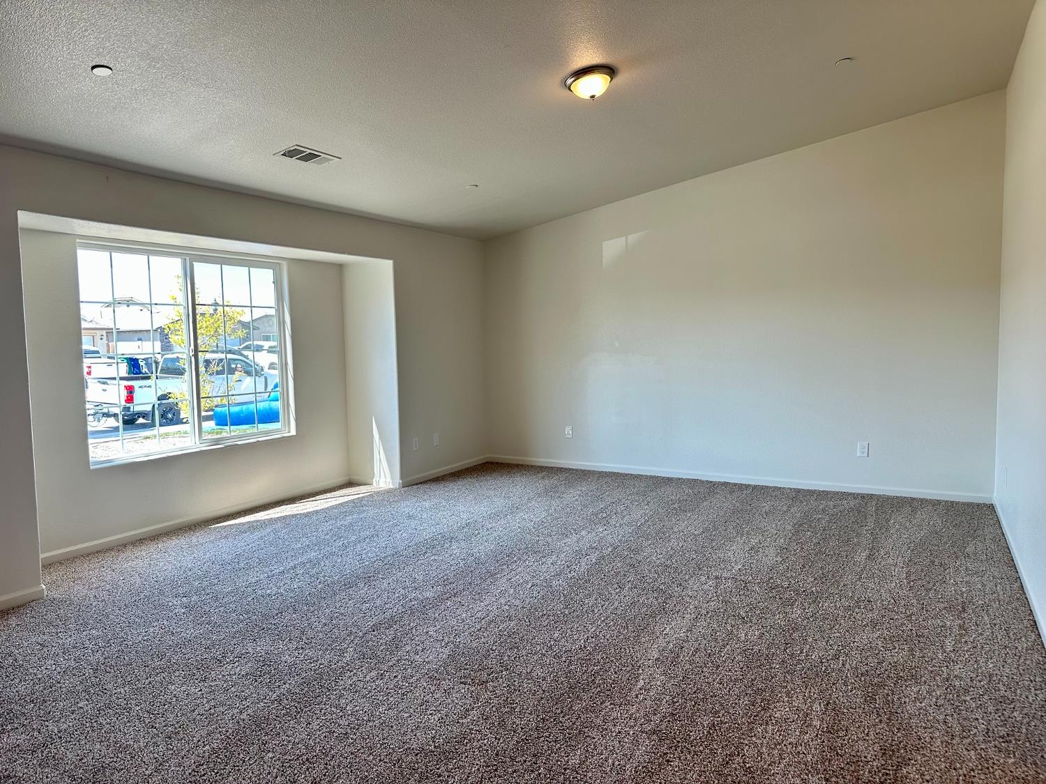 337 Eppler, Firebaugh, CA 93622
