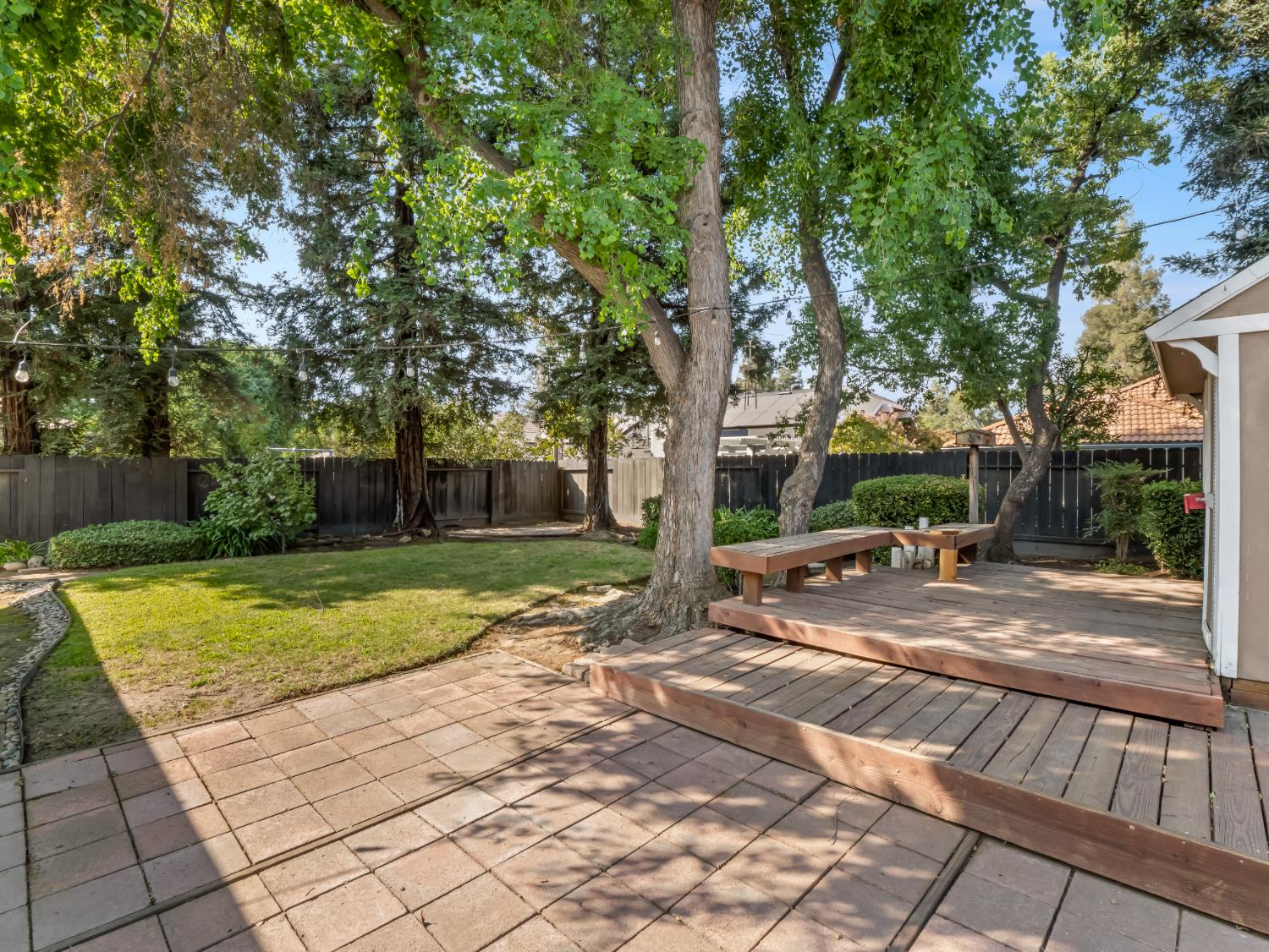 2475 Dennis Ave, Clovis, CA 93611