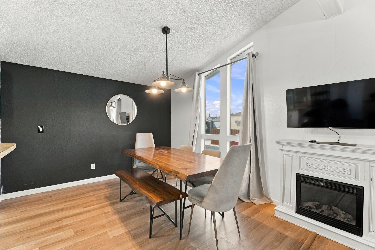 2575 willlow #76, Fresno, CA 93725