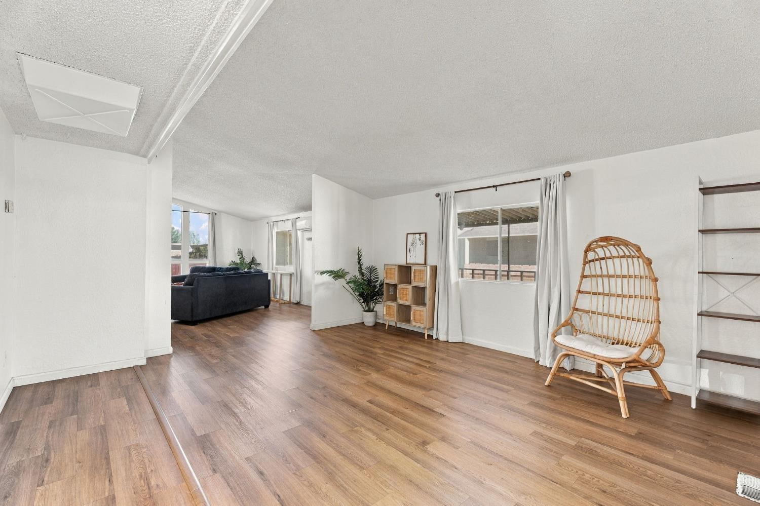 2575 willlow #76, Fresno, CA 93725