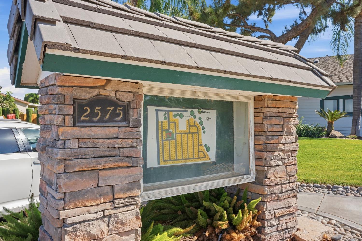 2575 willlow #76, Fresno, CA 93725