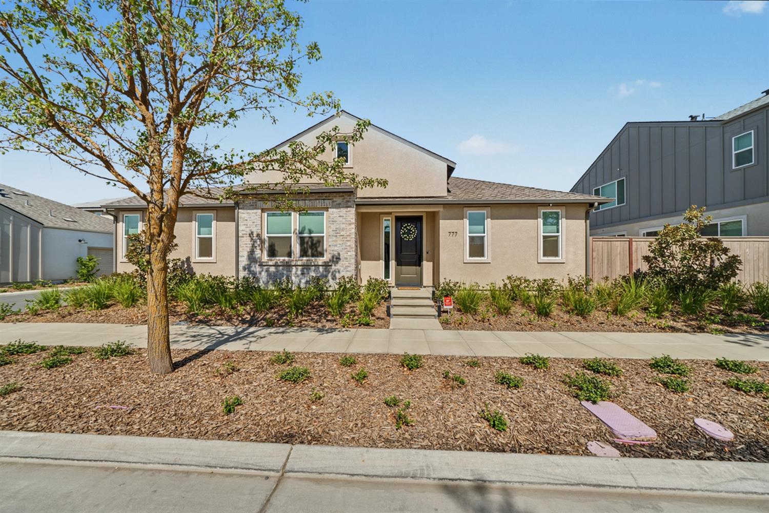 777 Josephine Ave, Madera, CA 93636