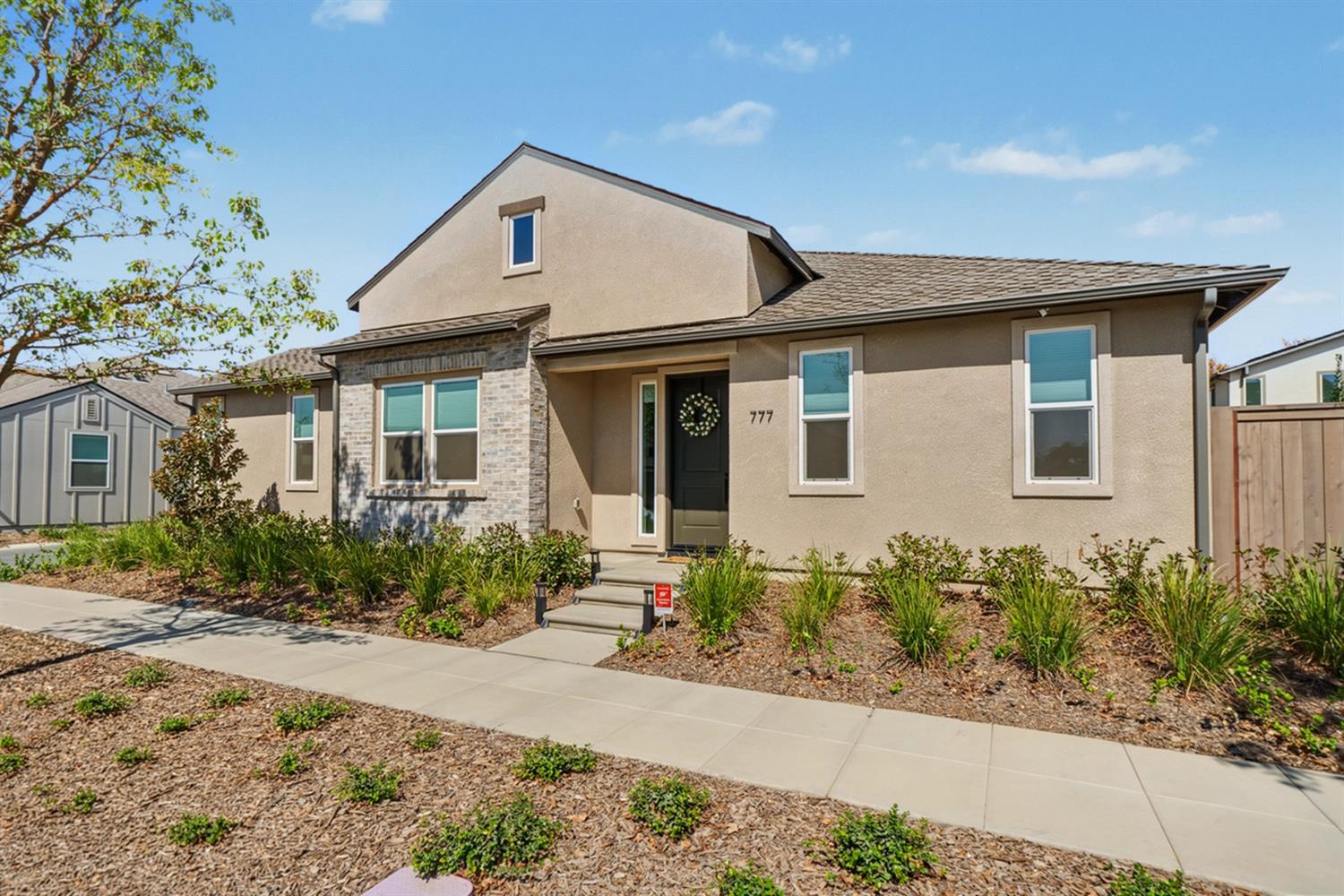 777 Josephine Ave, Madera, CA 93636