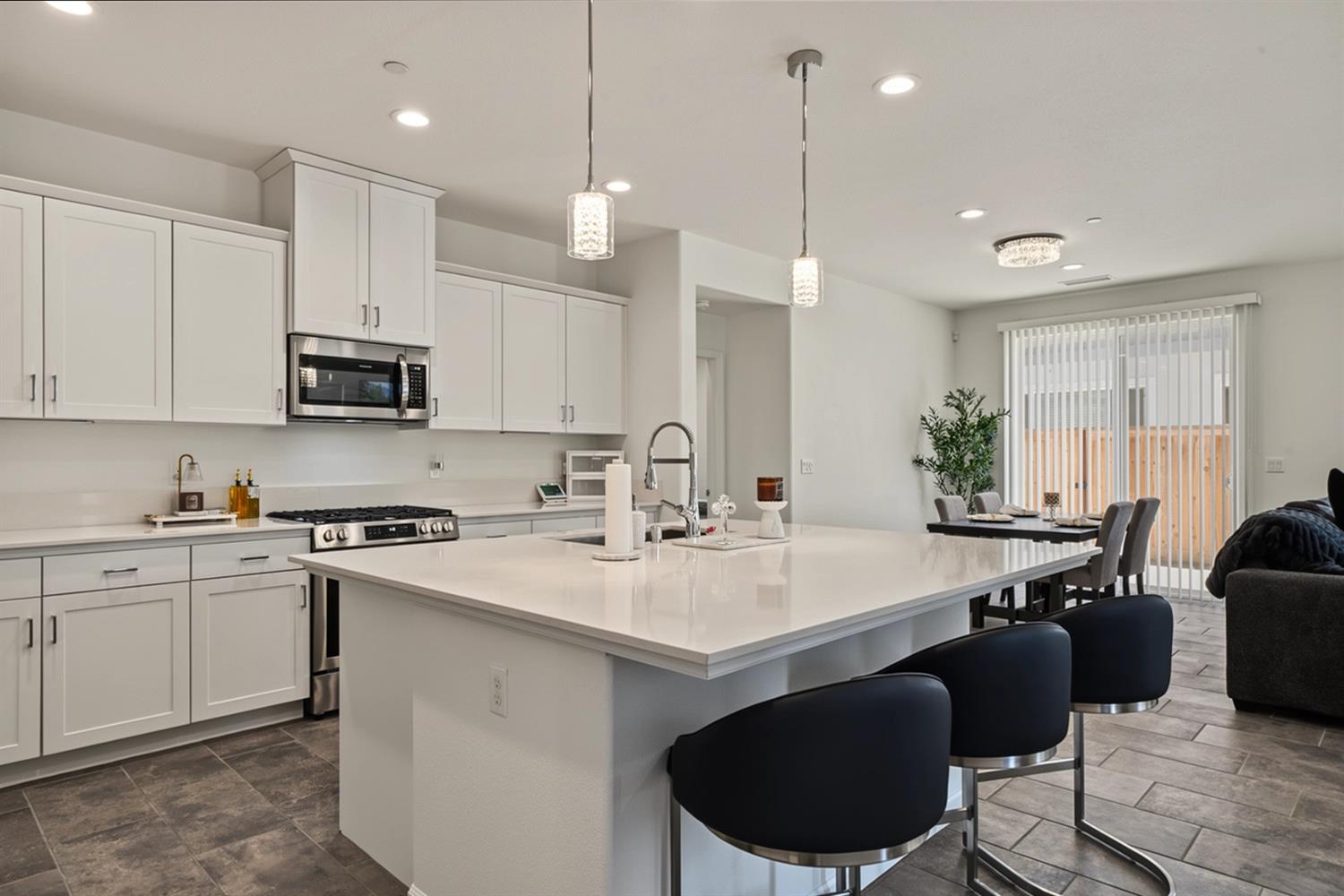 777 Josephine Ave, Madera, CA 93636