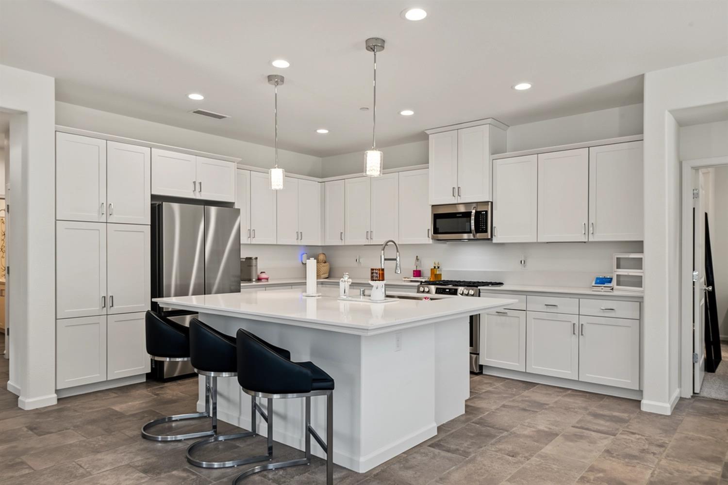 777 Josephine Ave, Madera, CA 93636
