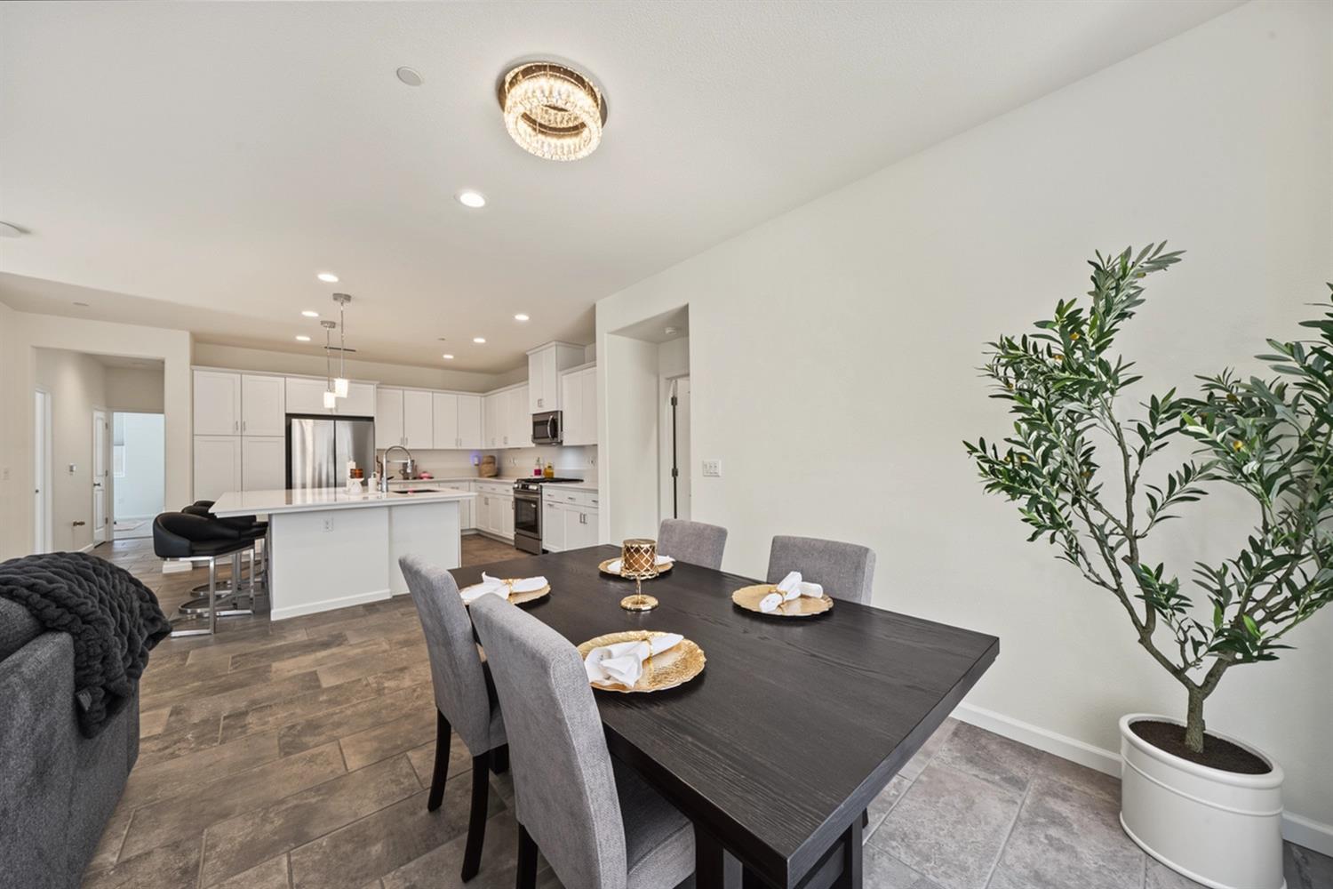 777 Josephine Ave, Madera, CA 93636
