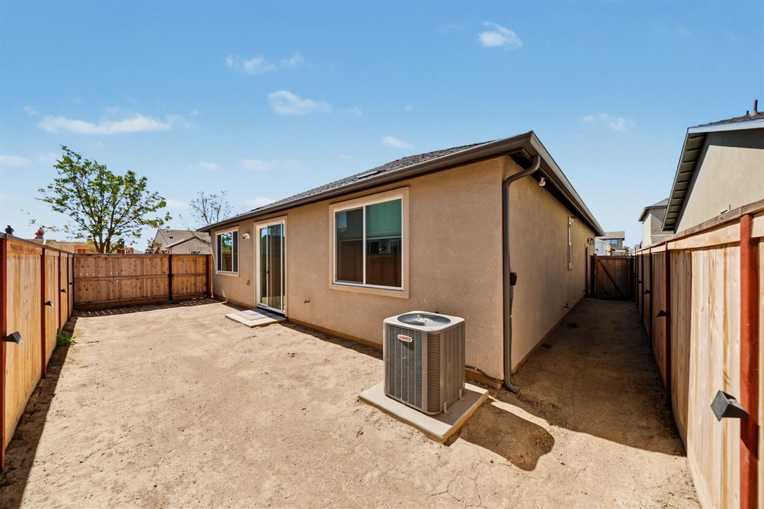 777 Josephine Ave, Madera, CA 93636