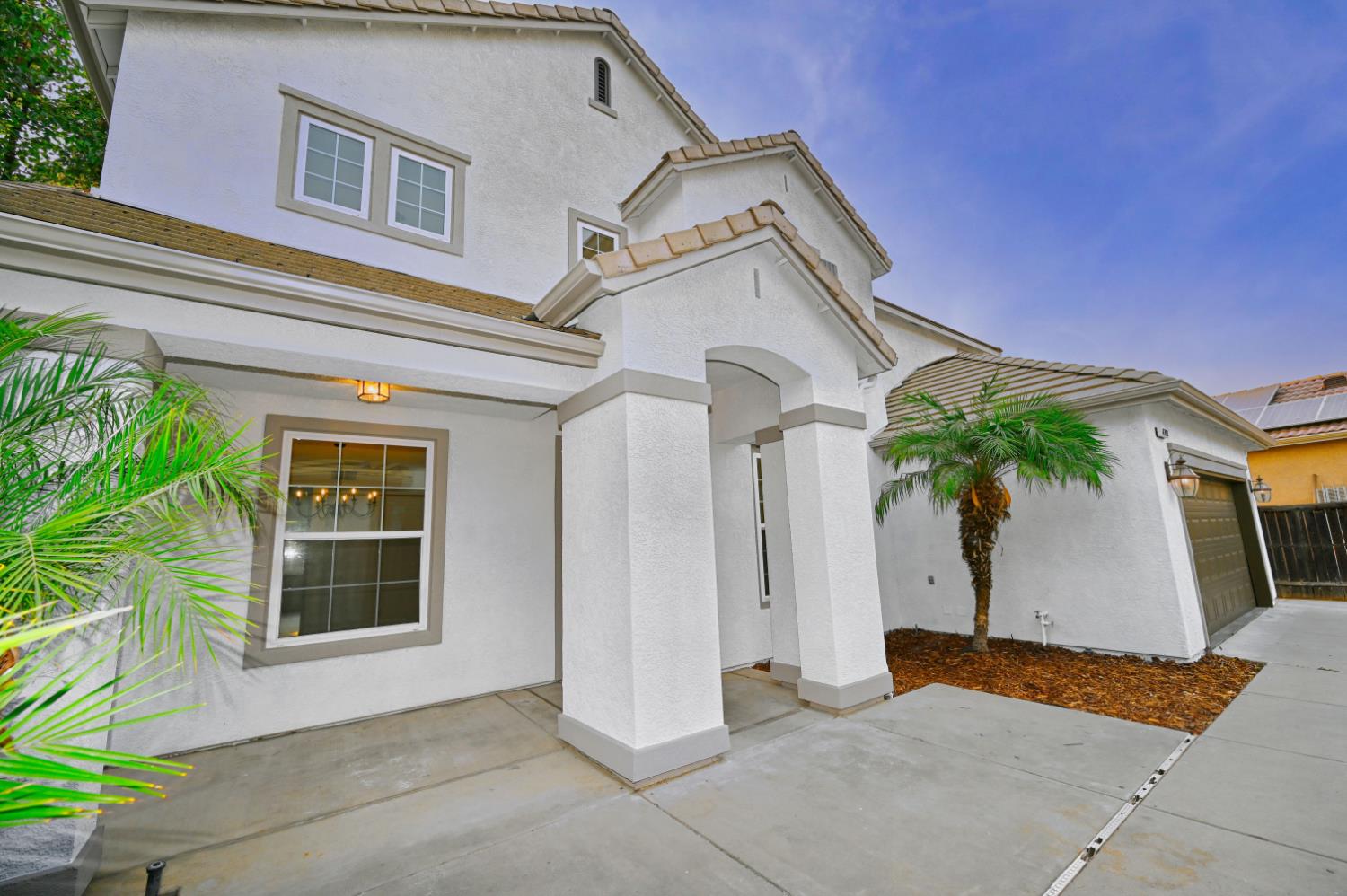 4793 N Emerald Peak Dr, Clovis, CA 93619