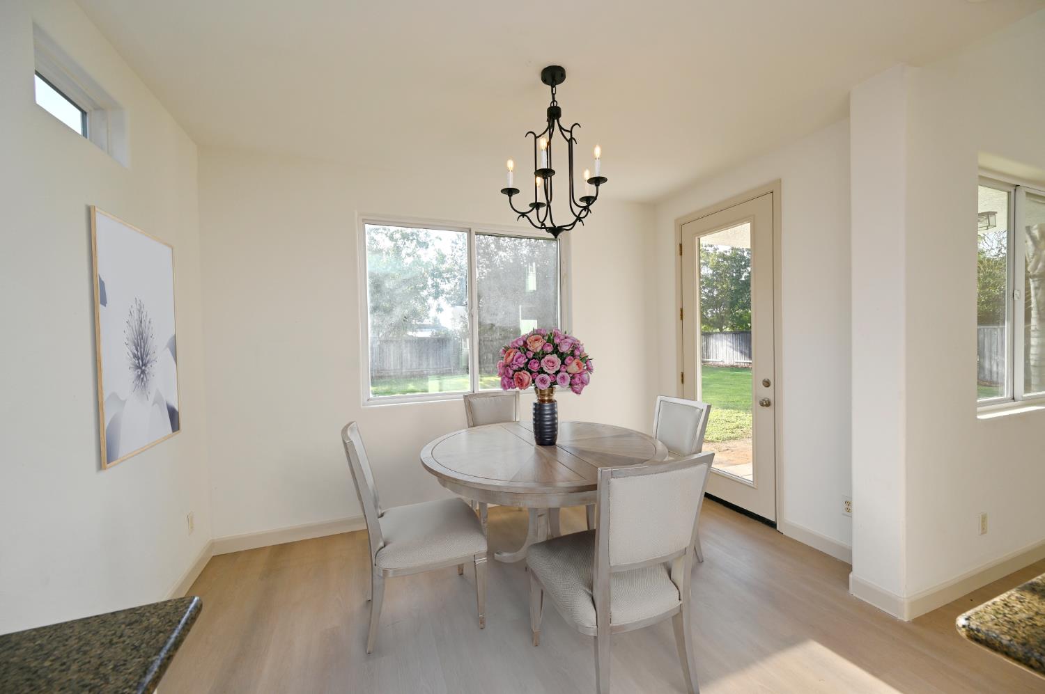 4793 N Emerald Peak Dr, Clovis, CA 93619