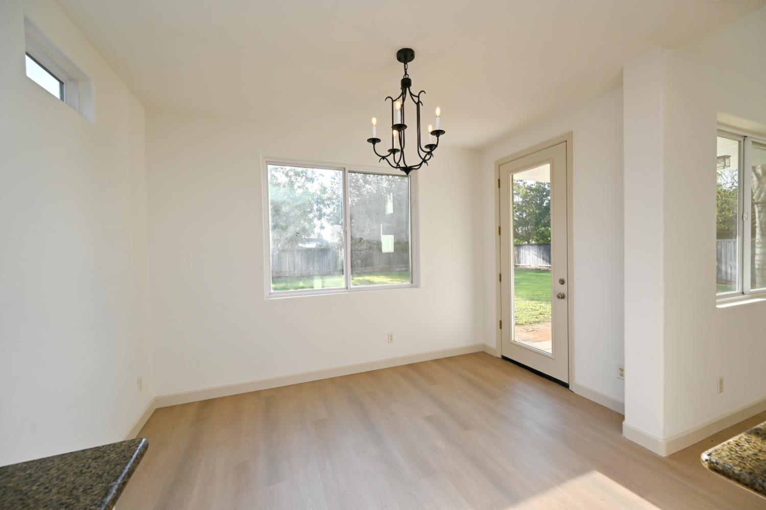 4793 N Emerald Peak Dr, Clovis, CA 93619