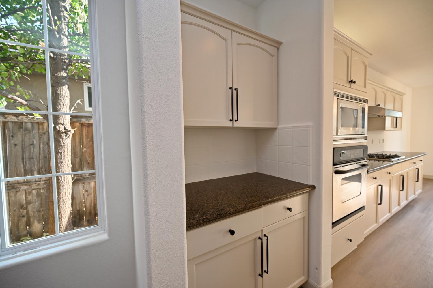 4793 N Emerald Peak Dr, Clovis, CA 93619