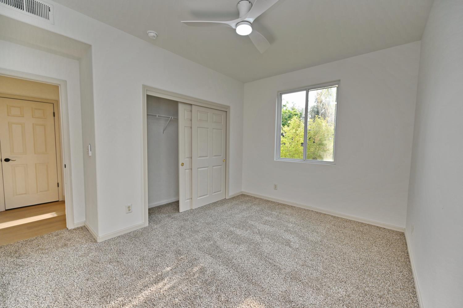 4793 N Emerald Peak Dr, Clovis, CA 93619