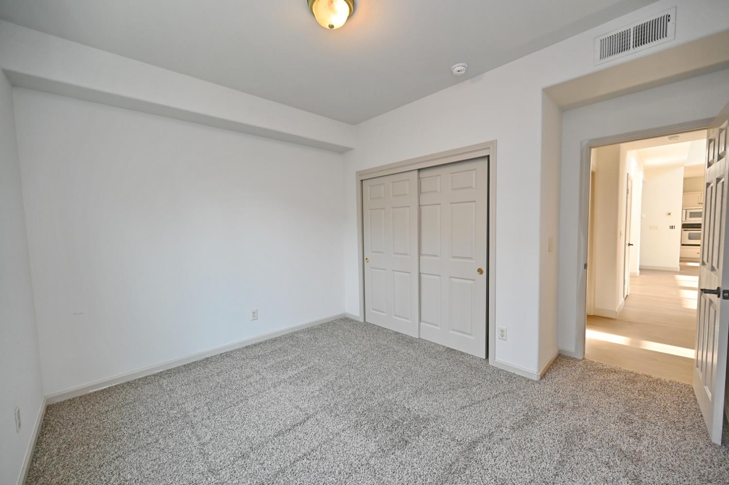 4793 N Emerald Peak Dr, Clovis, CA 93619