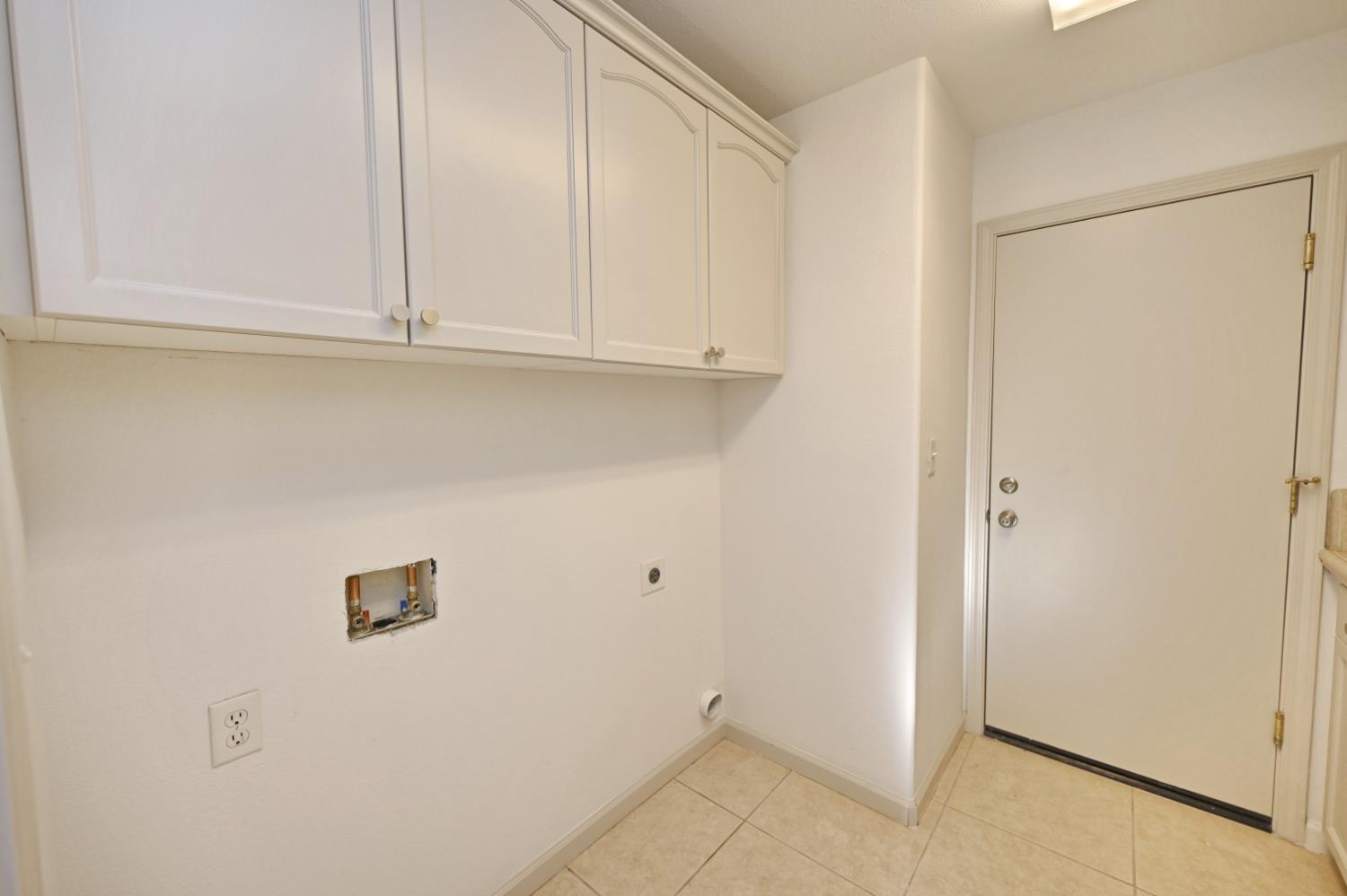 4793 N Emerald Peak Dr, Clovis, CA 93619