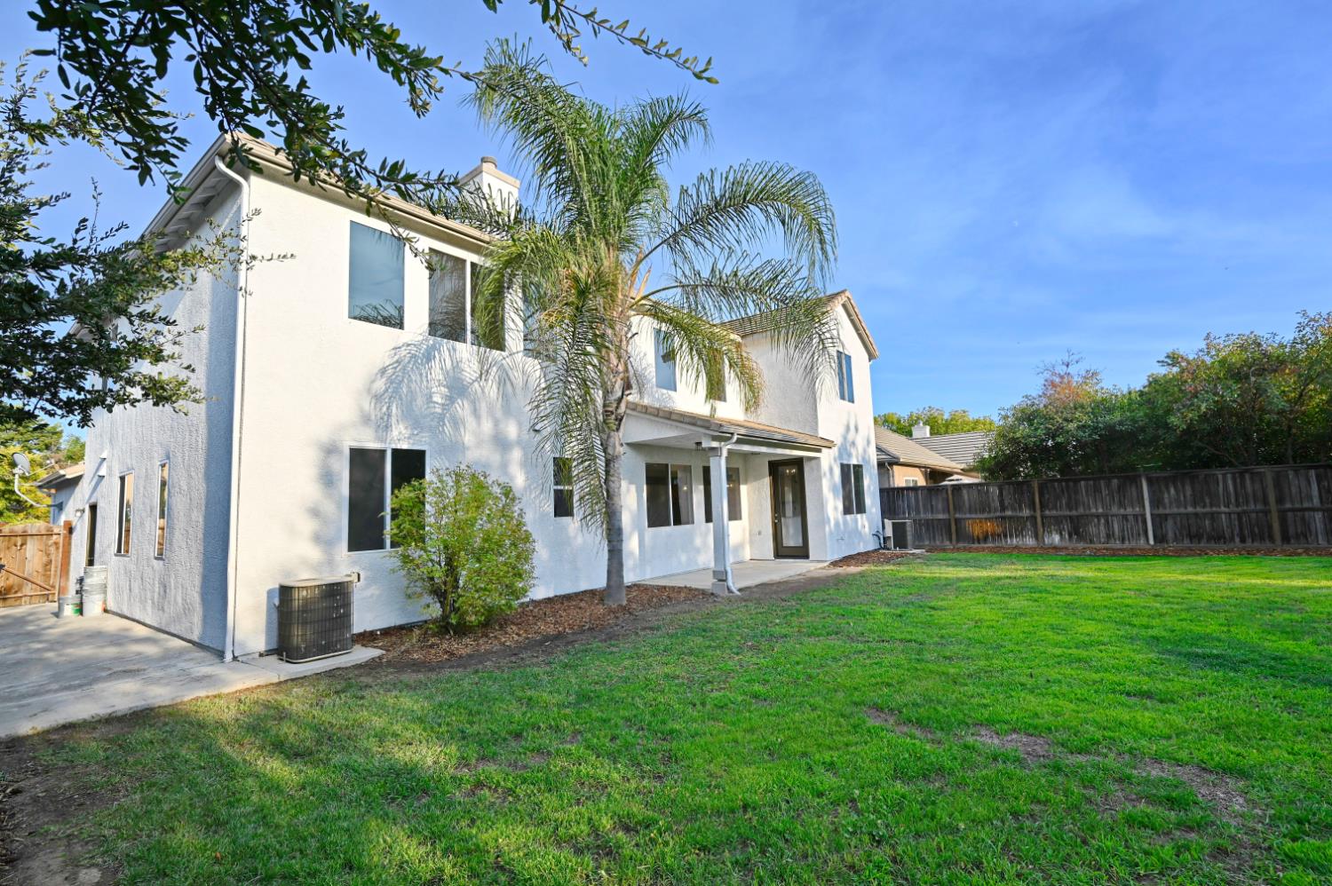 4793 N Emerald Peak Dr, Clovis, CA 93619