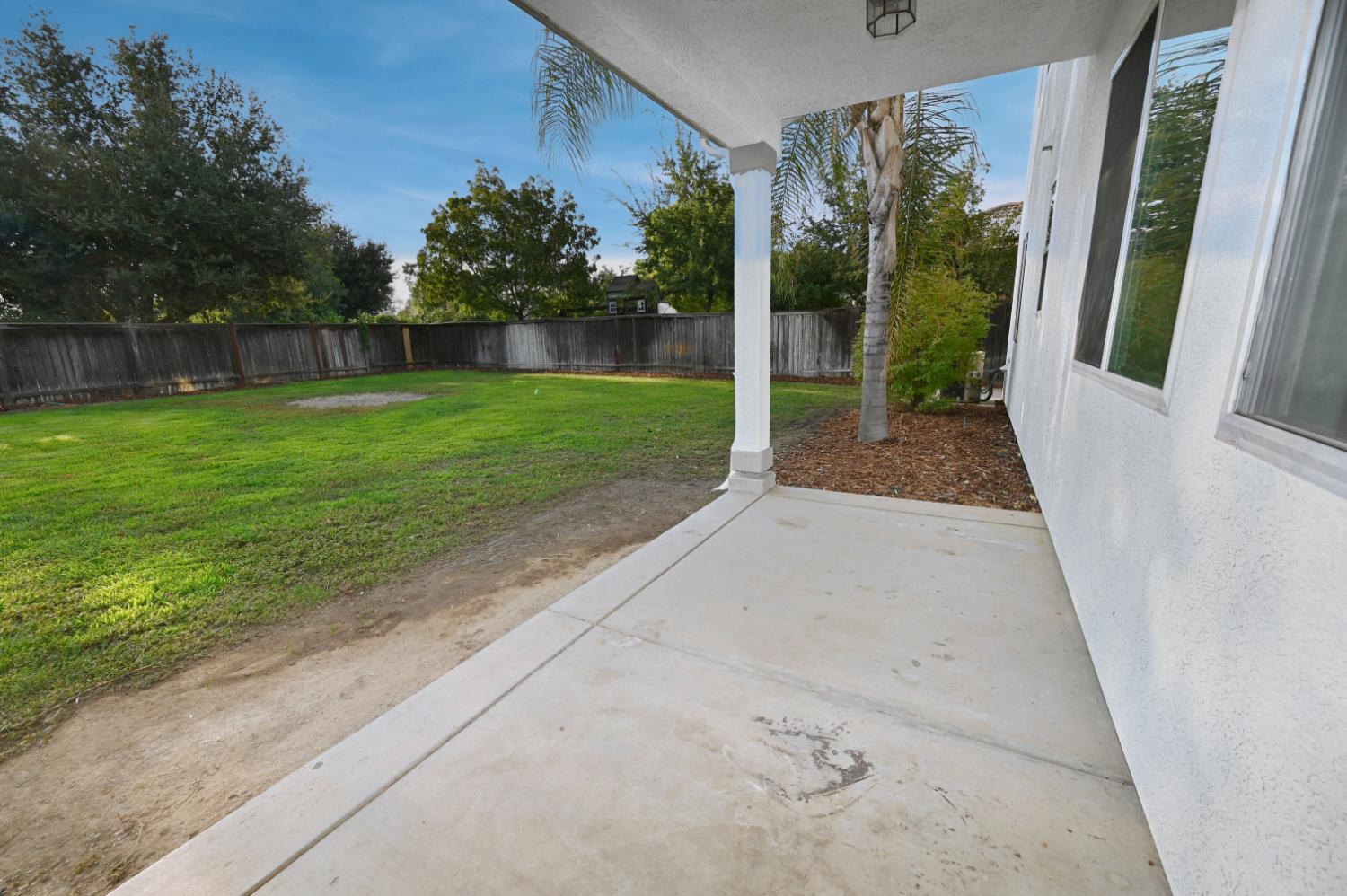4793 N Emerald Peak Dr, Clovis, CA 93619