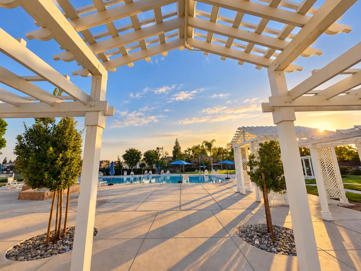 4793 N Emerald Peak Dr, Clovis, CA 93619