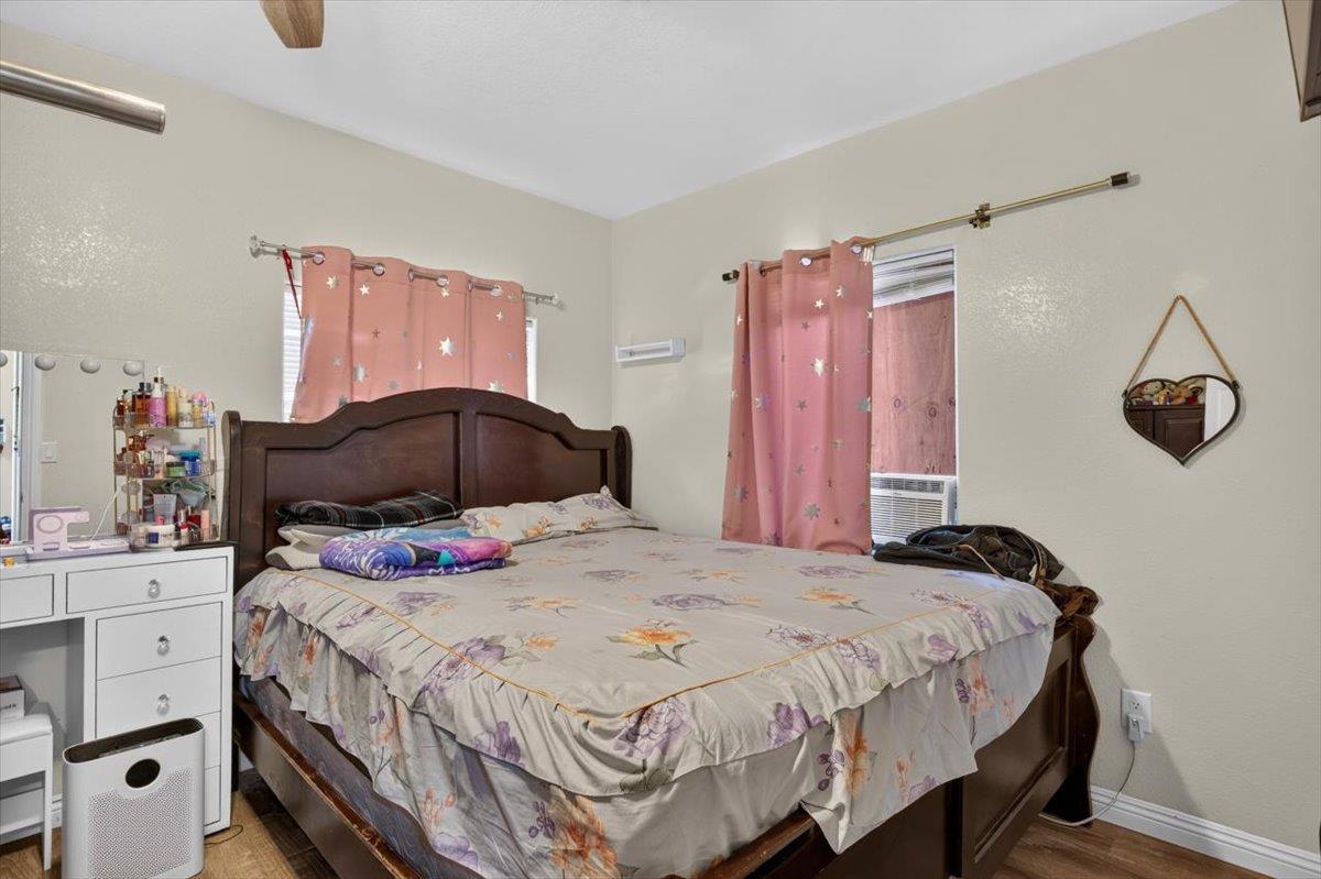 1118 N Augusta St, Fresno, CA 93701