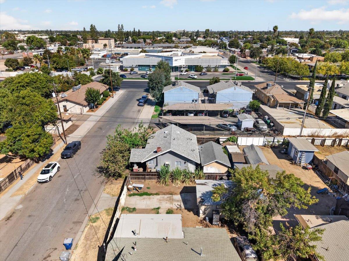 1118 N Augusta St, Fresno, CA 93701