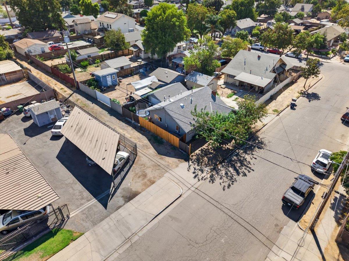1118 N Augusta St, Fresno, CA 93701