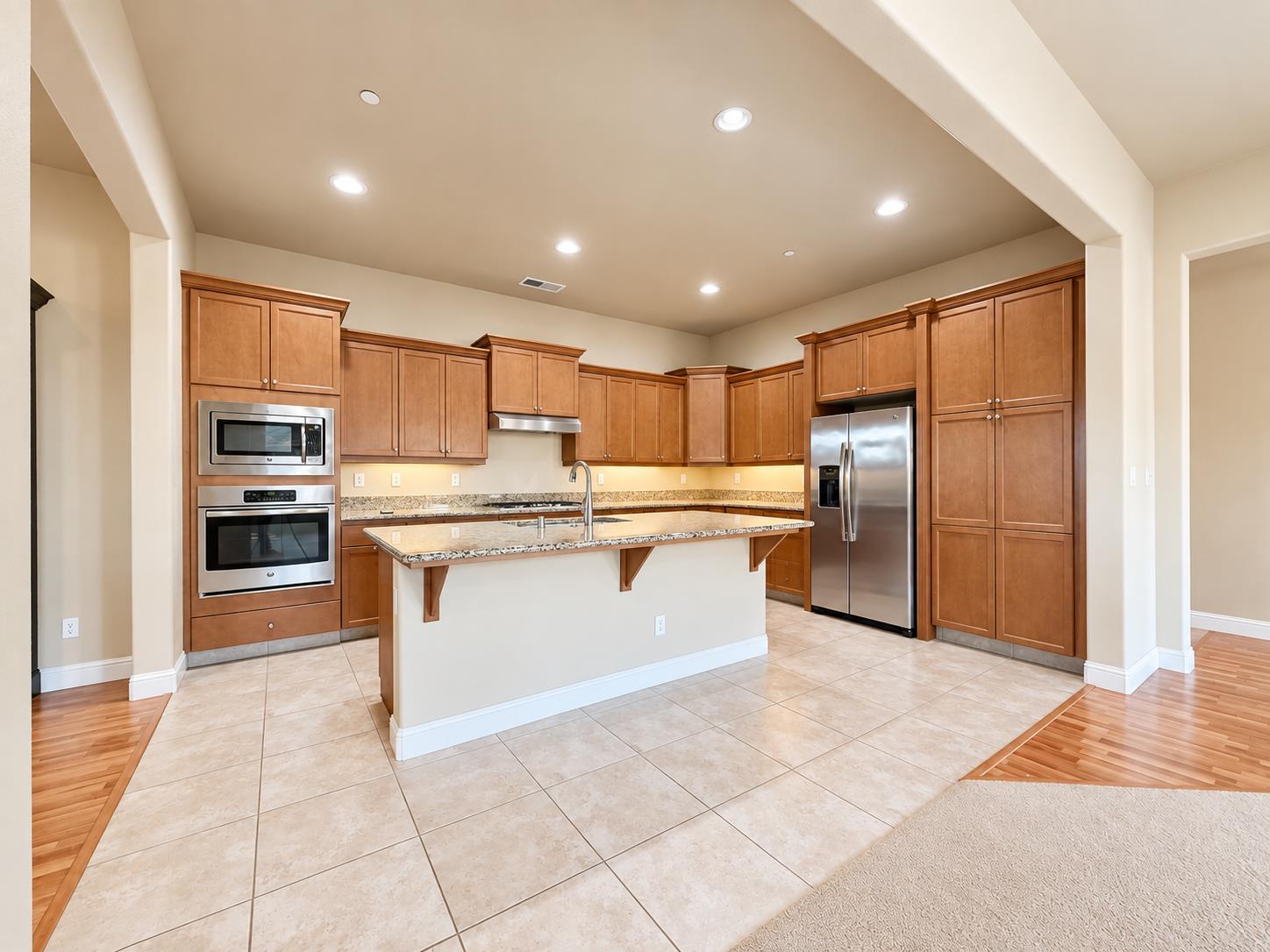 197 N Oxford Ave, Clovis, CA 93612