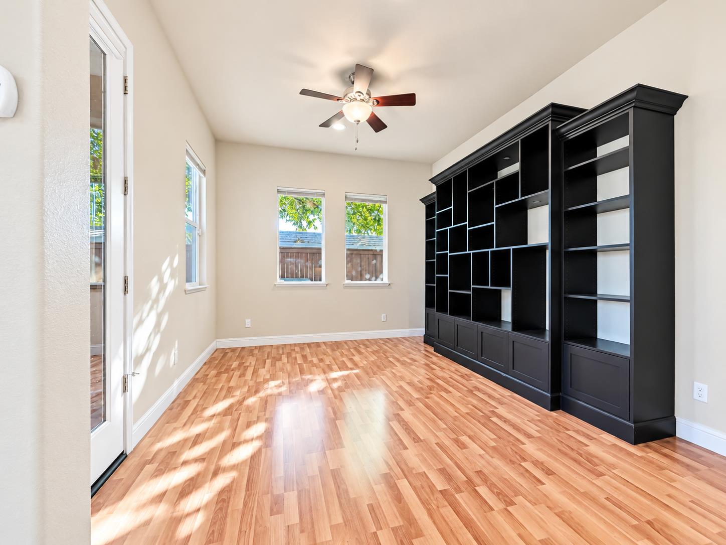 197 N Oxford Ave, Clovis, CA 93612