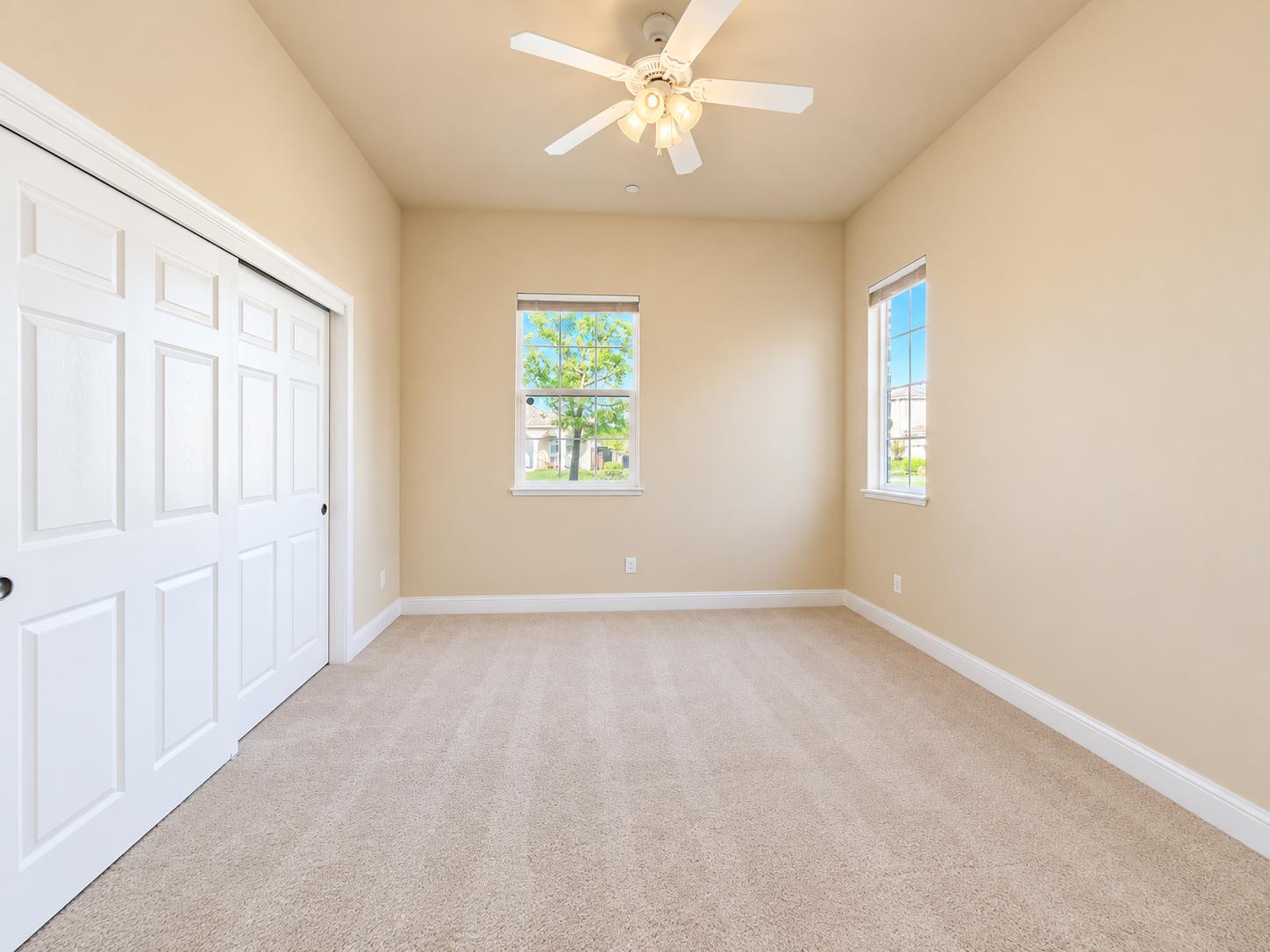 197 N Oxford Ave, Clovis, CA 93612