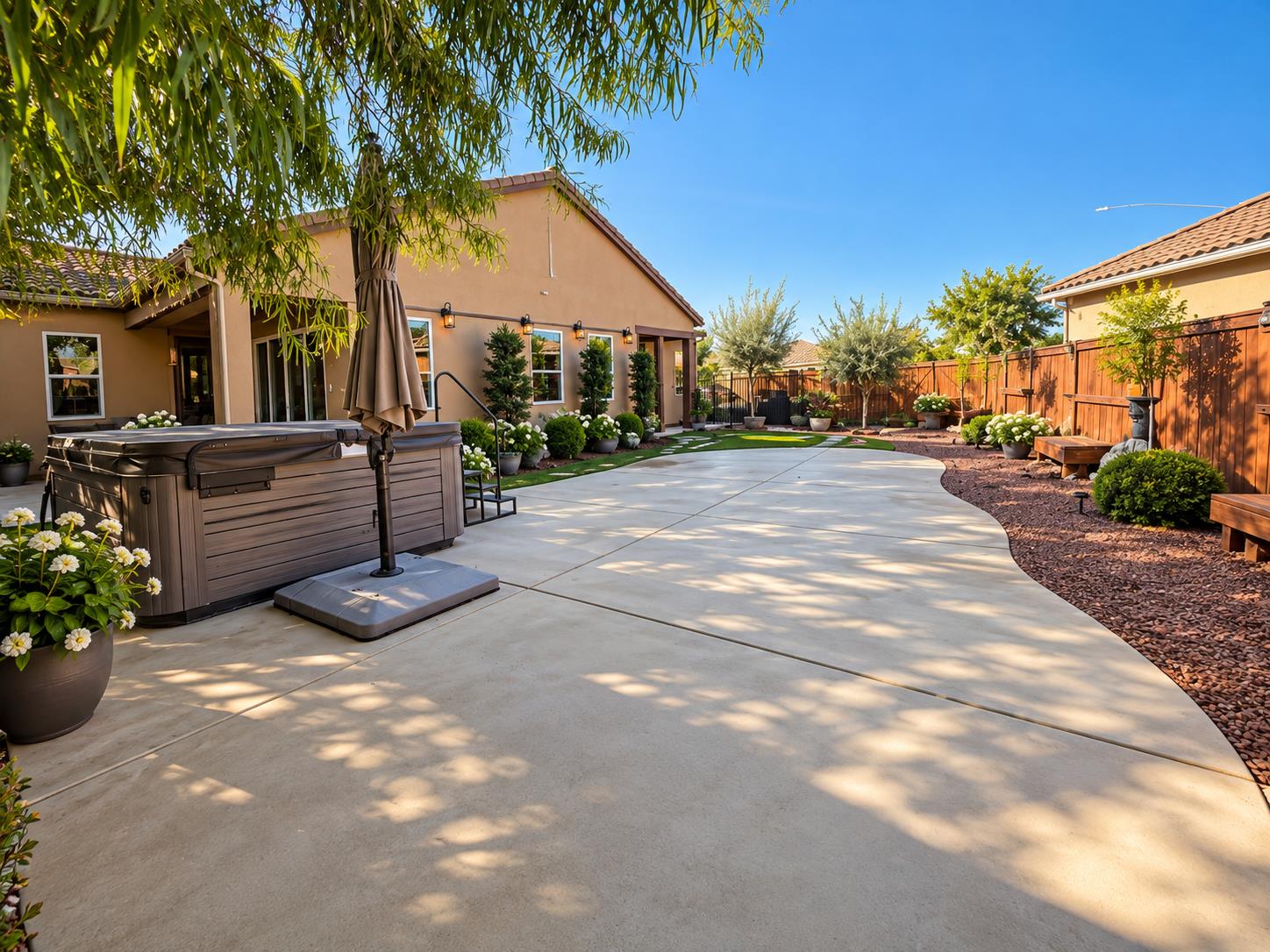 197 N Oxford Ave, Clovis, CA 93612