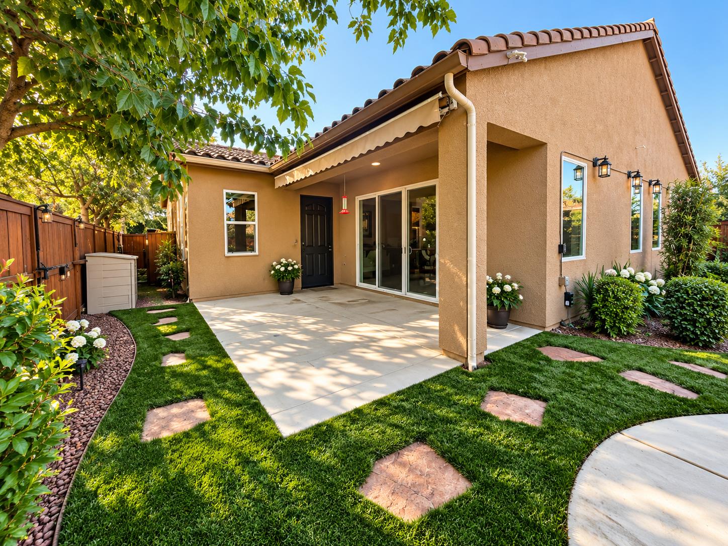 197 N Oxford Ave, Clovis, CA 93612