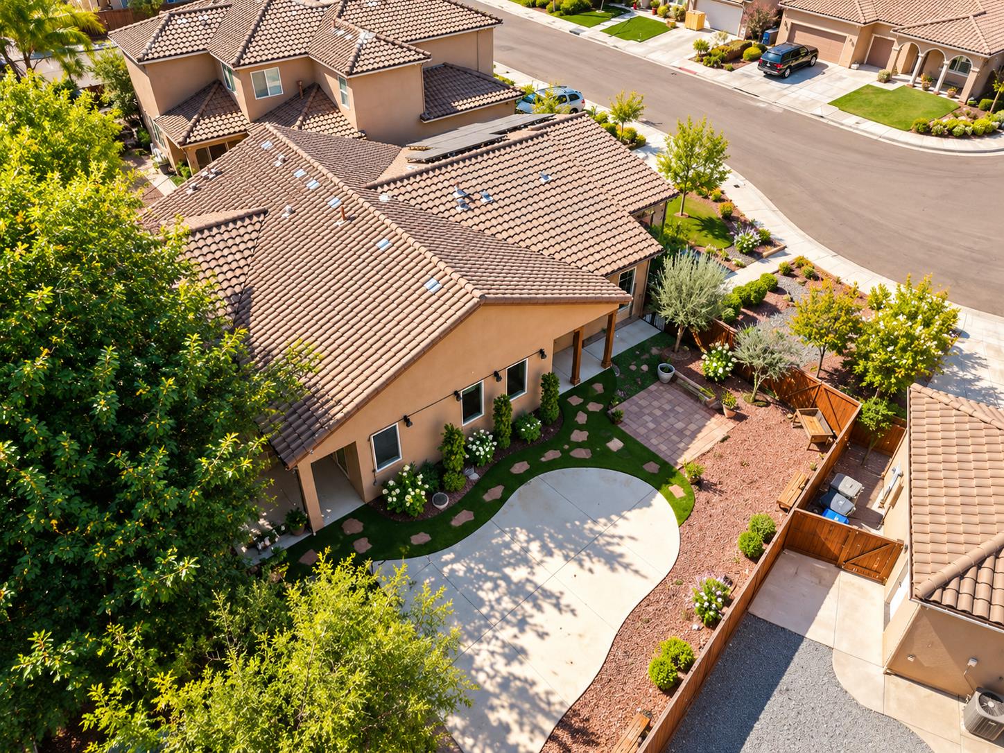 197 N Oxford Ave, Clovis, CA 93612