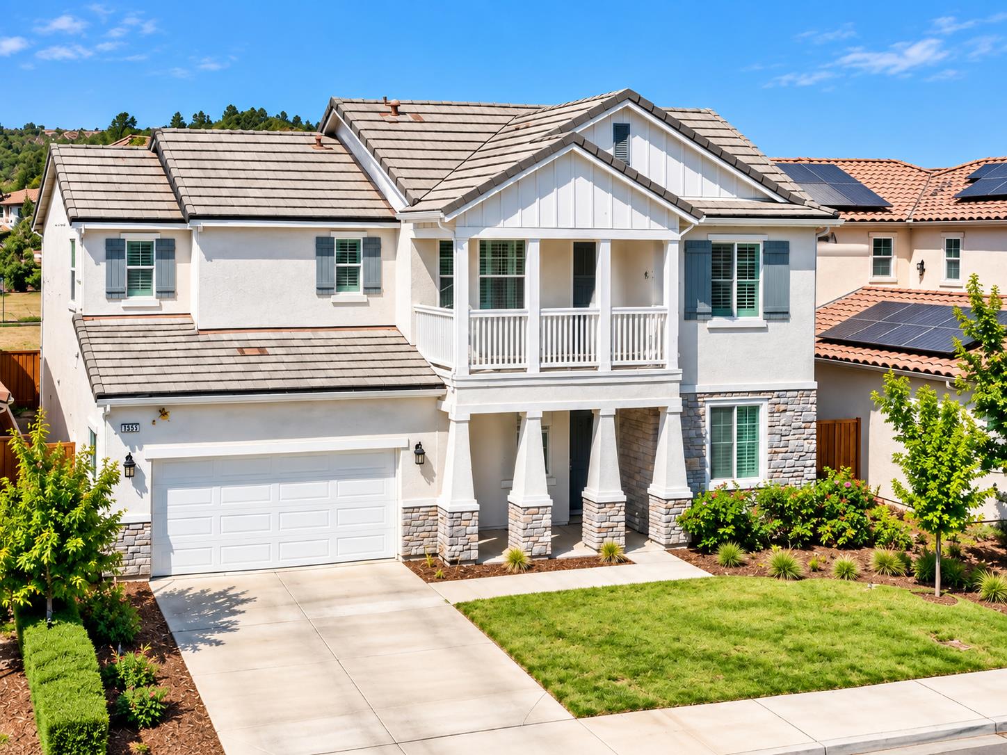 2468 Montana Ave, Clovis, CA 93619
