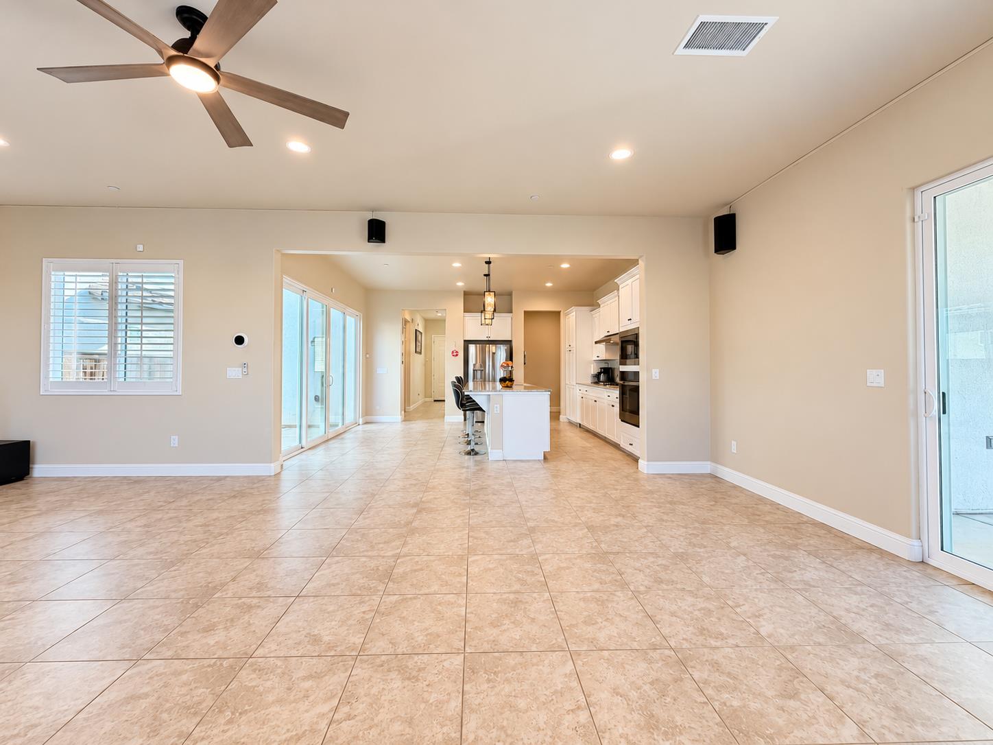 2468 Montana Ave, Clovis, CA 93619
