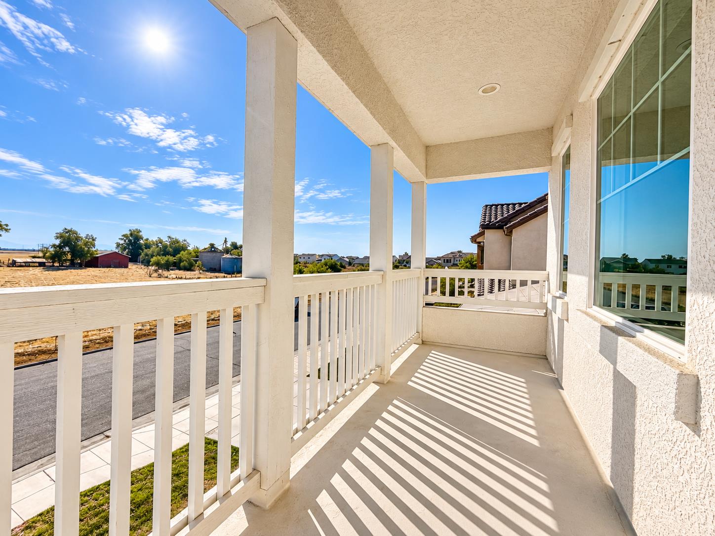 2468 Montana Ave, Clovis, CA 93619