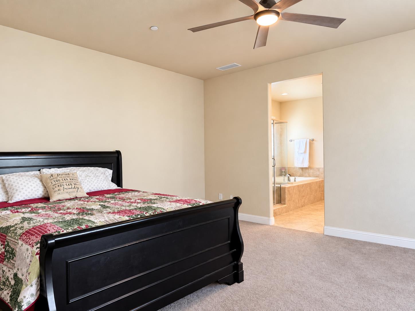 2468 Montana Ave, Clovis, CA 93619
