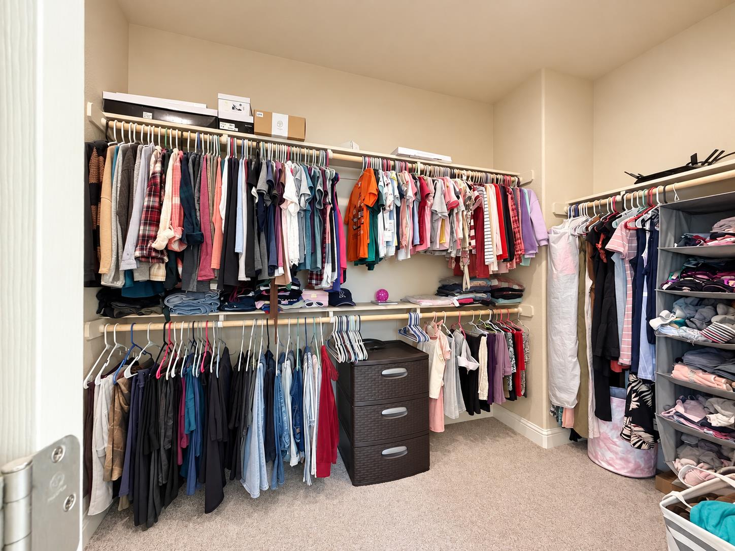 2468 Montana Ave, Clovis, CA 93619