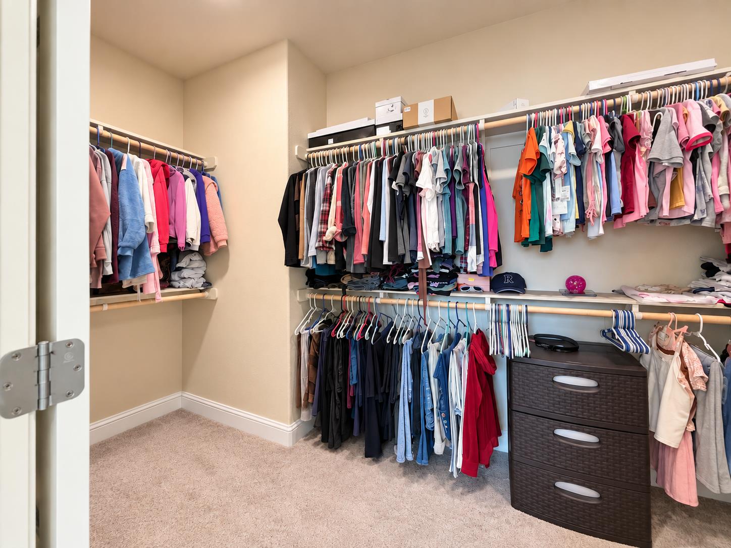 2468 Montana Ave, Clovis, CA 93619