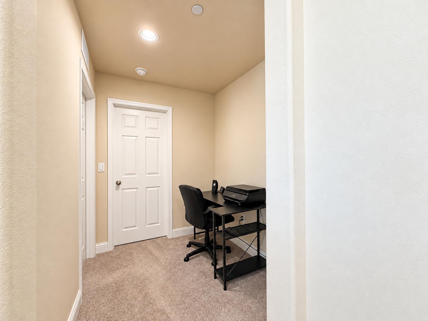 2468 Montana Ave, Clovis, CA 93619