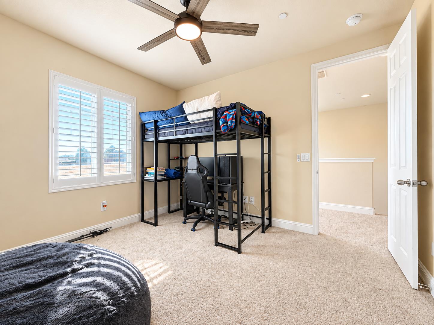 2468 Montana Ave, Clovis, CA 93619