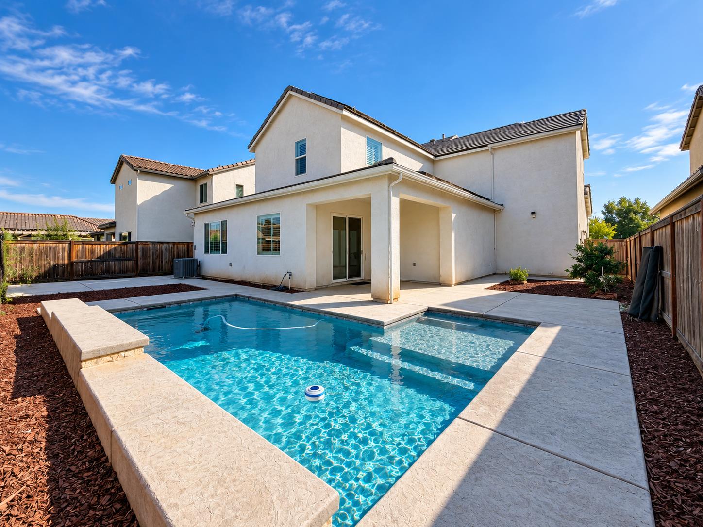 2468 Montana Ave, Clovis, CA 93619
