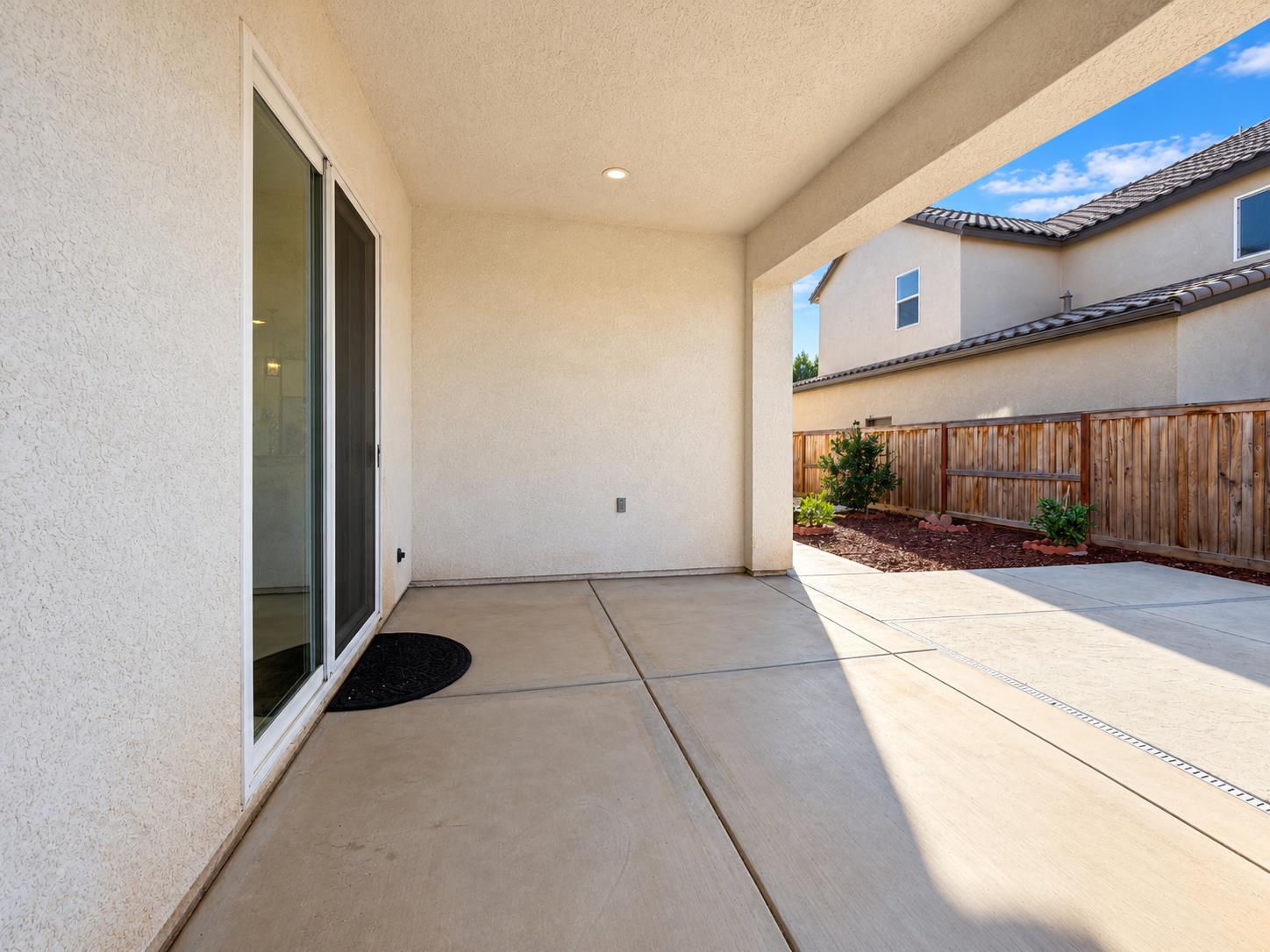 2468 Montana Ave, Clovis, CA 93619