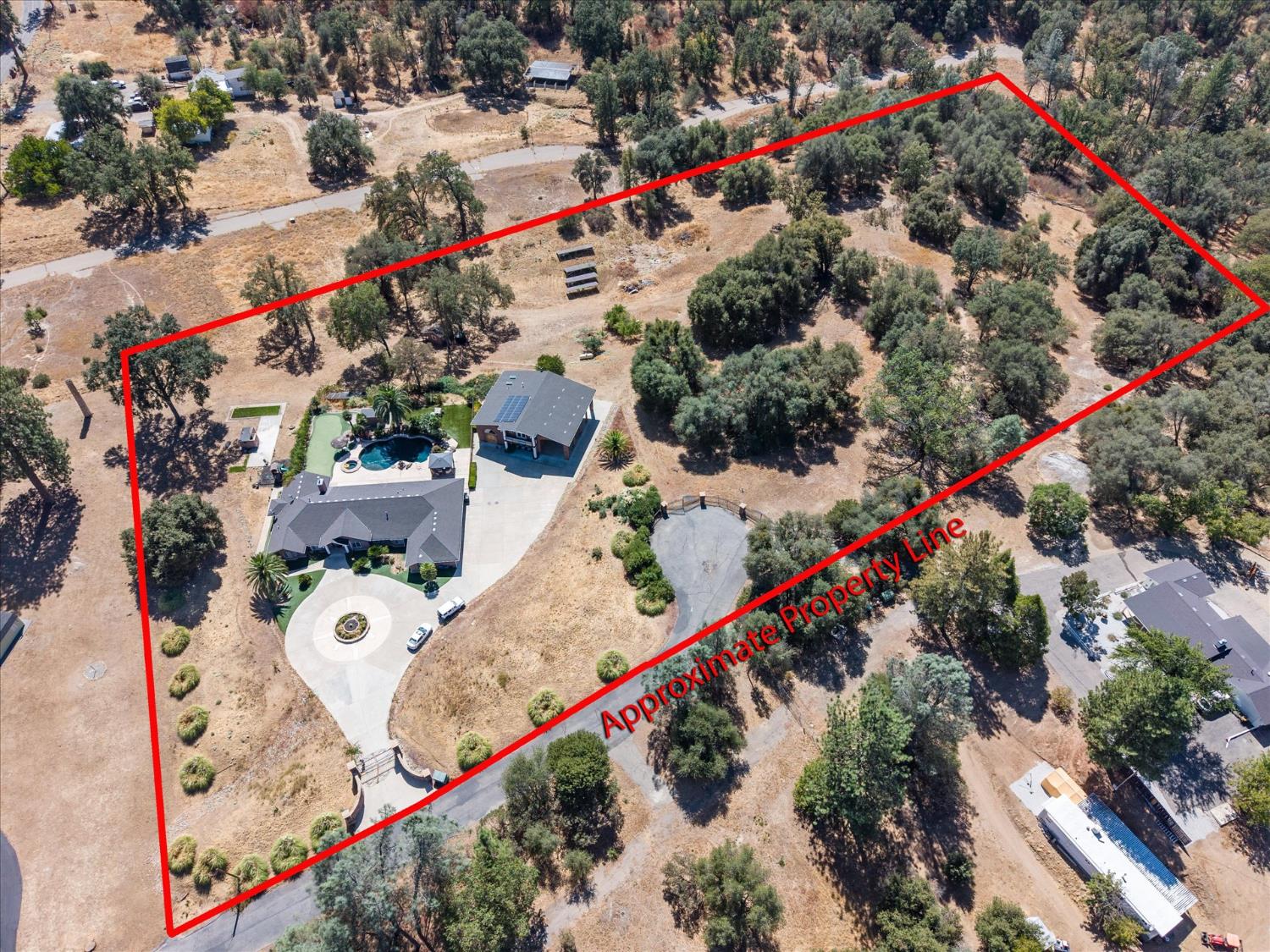 49344 Deerview Ln, Oakhurst, CA 93644