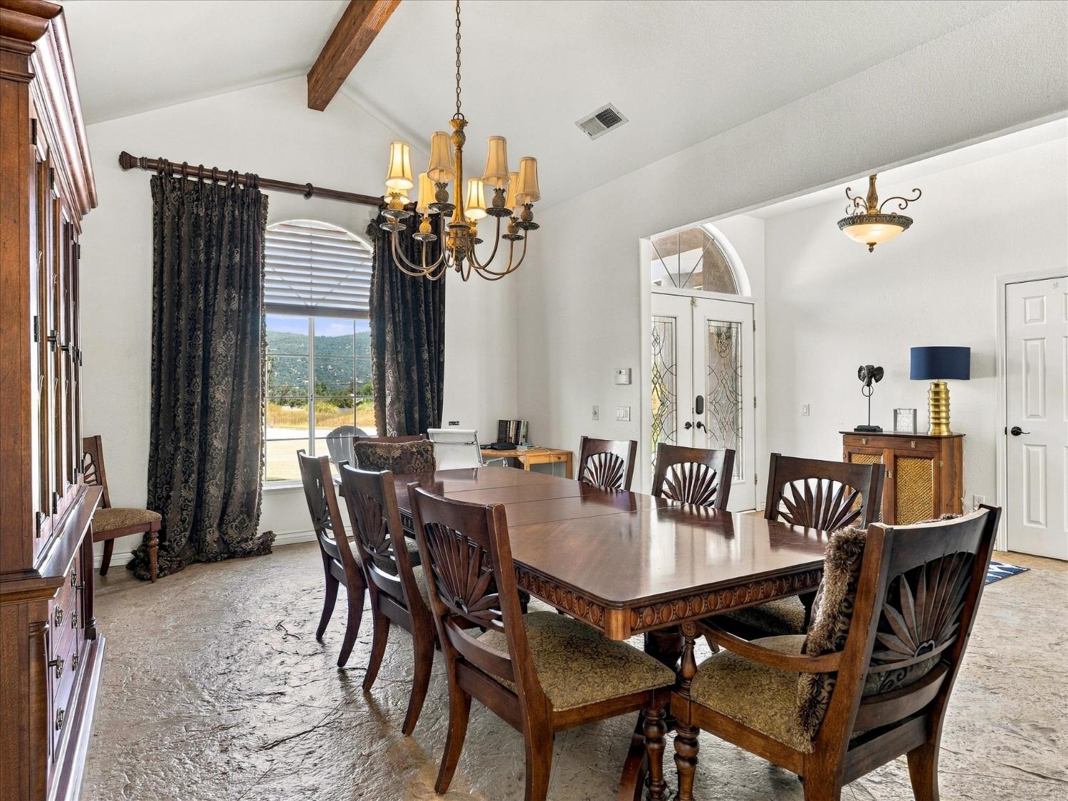49344 Deerview Ln, Oakhurst, CA 93644